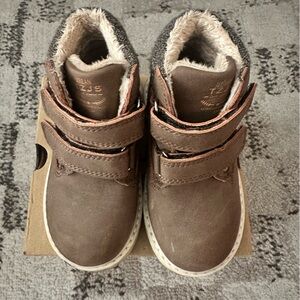 Kids Brown Boots with Faux Fur Lining